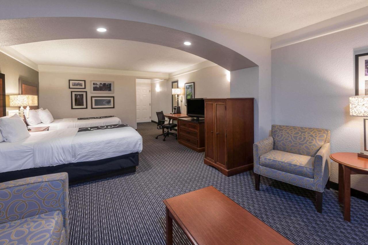La Quinta Inn & Suites By Wyndham San Antonio Riverwalk Экстерьер фото