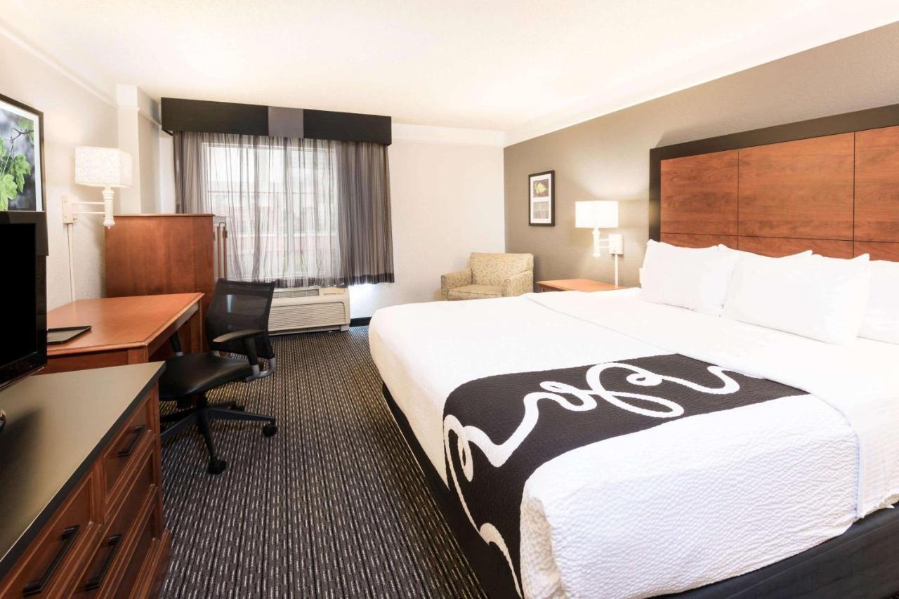 La Quinta Inn & Suites By Wyndham San Antonio Riverwalk Экстерьер фото