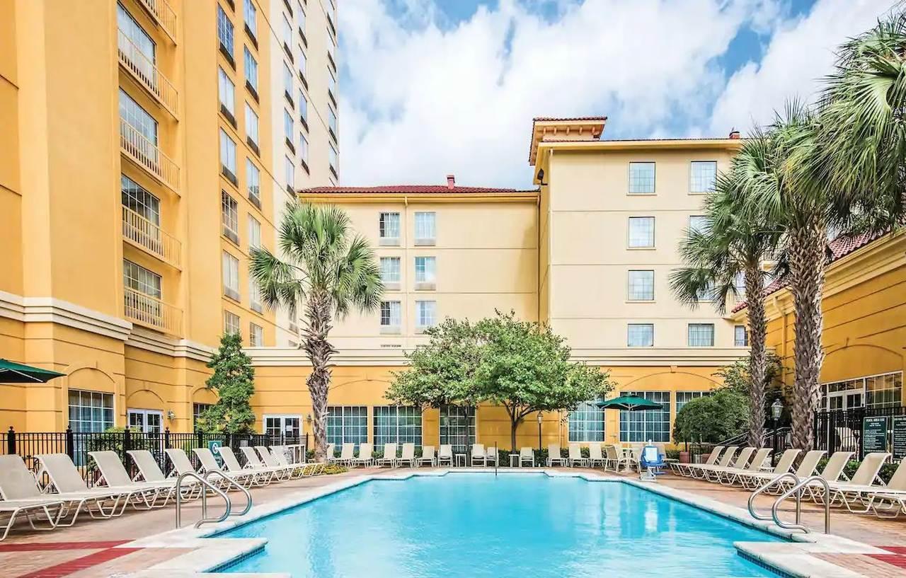 La Quinta Inn & Suites By Wyndham San Antonio Riverwalk Экстерьер фото