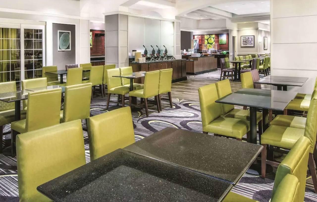 La Quinta Inn & Suites By Wyndham San Antonio Riverwalk Экстерьер фото