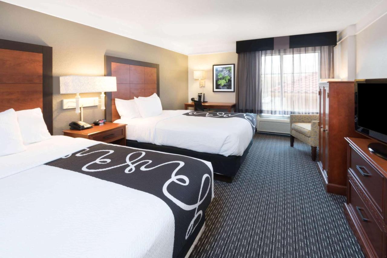 La Quinta Inn & Suites By Wyndham San Antonio Riverwalk Экстерьер фото