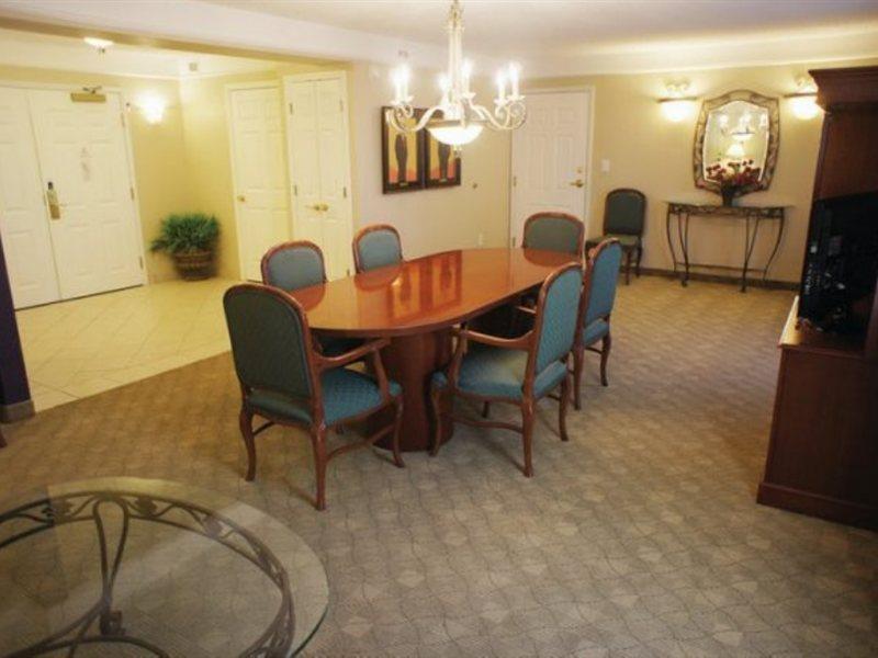 La Quinta Inn & Suites By Wyndham San Antonio Riverwalk Экстерьер фото