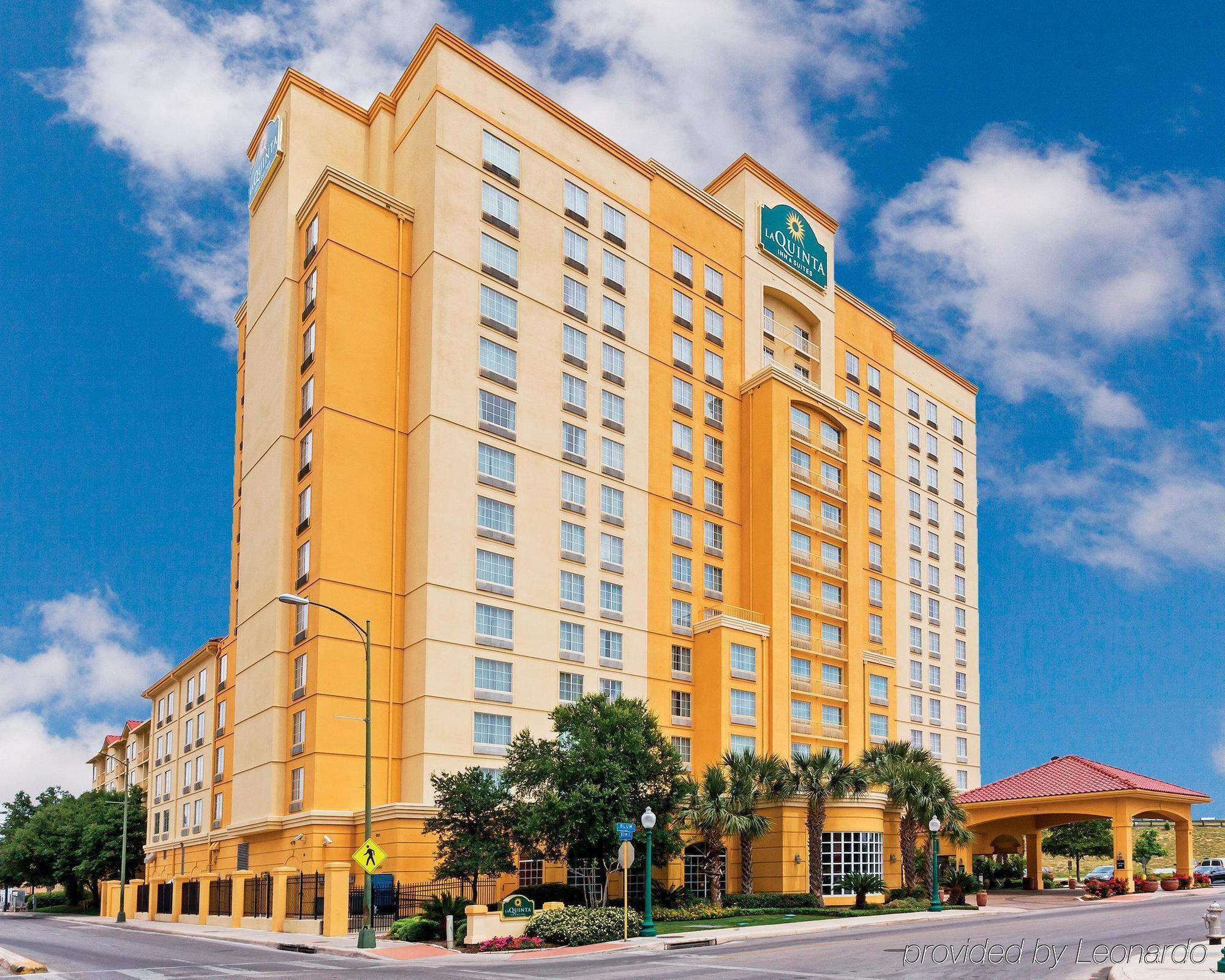 La Quinta Inn & Suites By Wyndham San Antonio Riverwalk Экстерьер фото