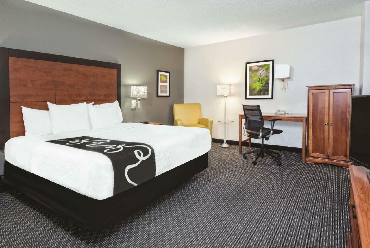 La Quinta Inn & Suites By Wyndham San Antonio Riverwalk Экстерьер фото