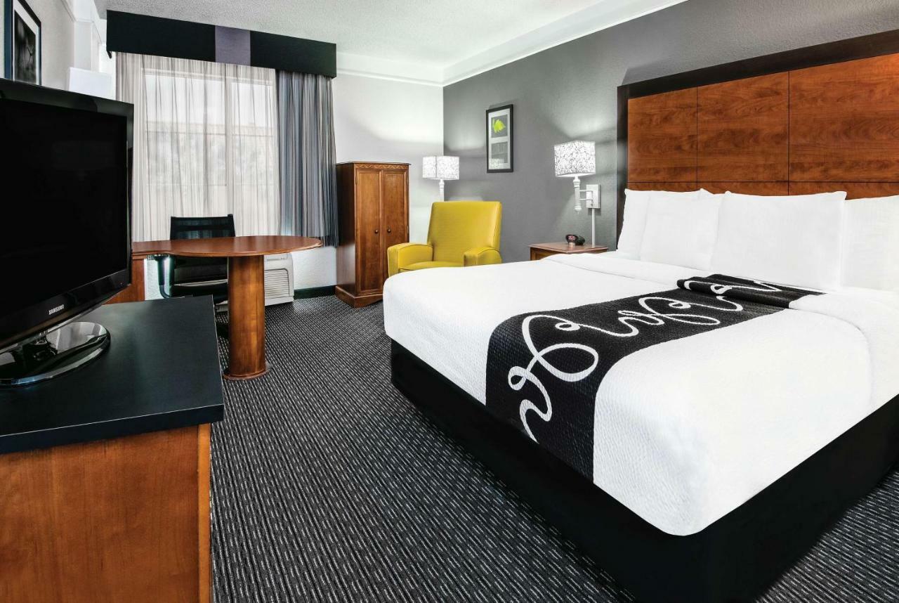 La Quinta Inn & Suites By Wyndham San Antonio Riverwalk Экстерьер фото