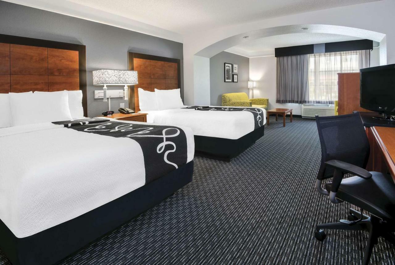 La Quinta Inn & Suites By Wyndham San Antonio Riverwalk Экстерьер фото
