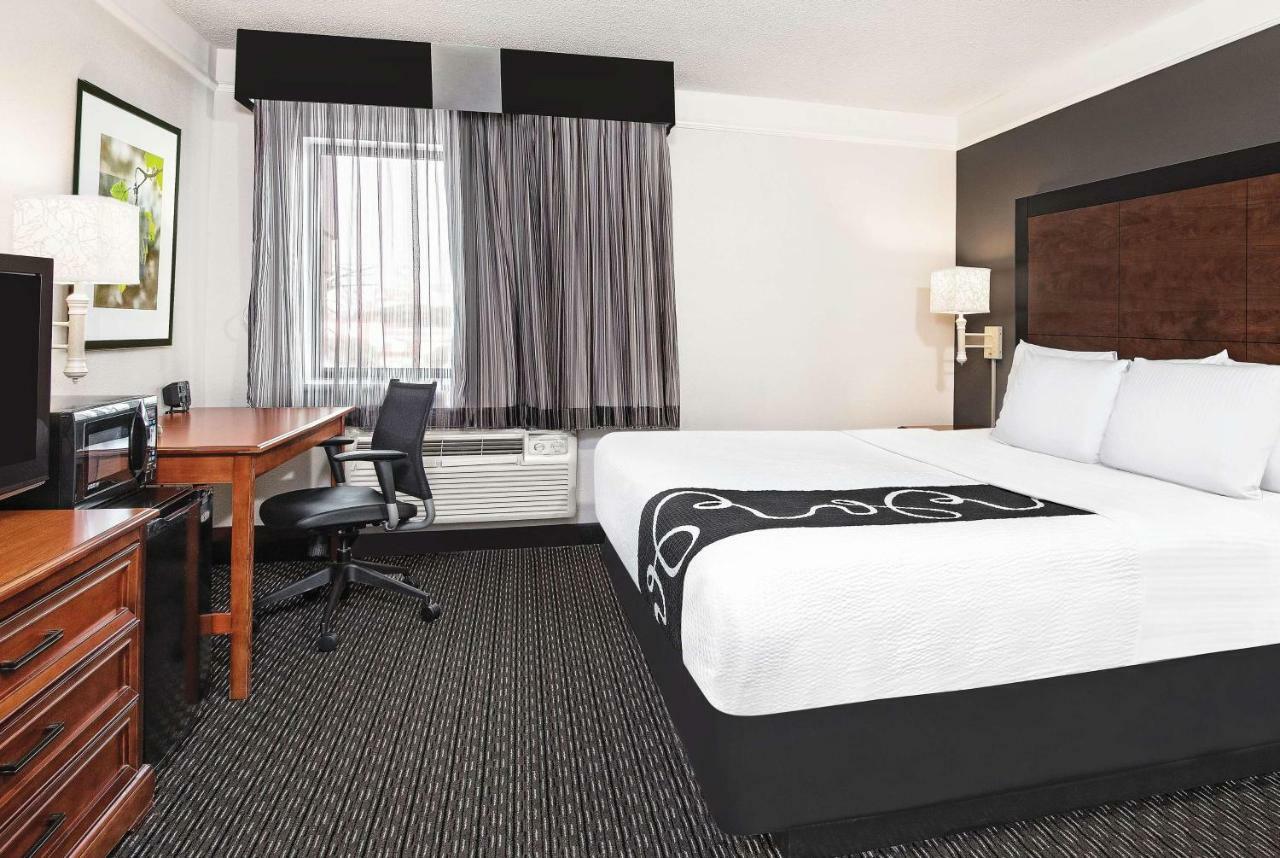 La Quinta Inn & Suites By Wyndham San Antonio Riverwalk Экстерьер фото