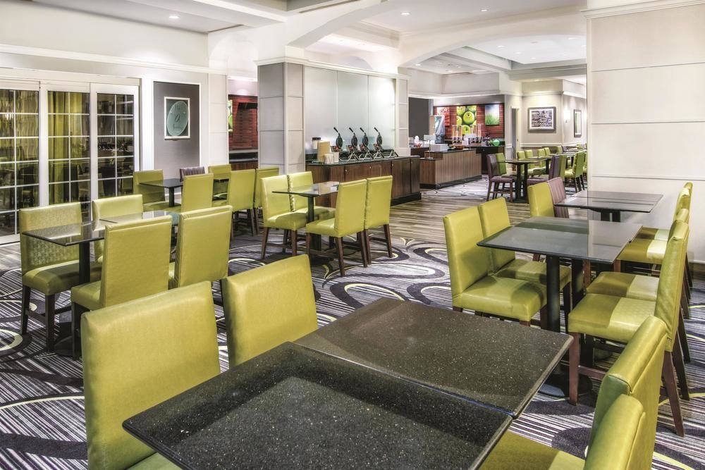 La Quinta Inn & Suites By Wyndham San Antonio Riverwalk Экстерьер фото