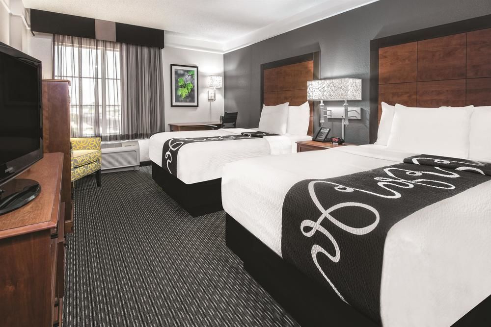 La Quinta Inn & Suites By Wyndham San Antonio Riverwalk Экстерьер фото