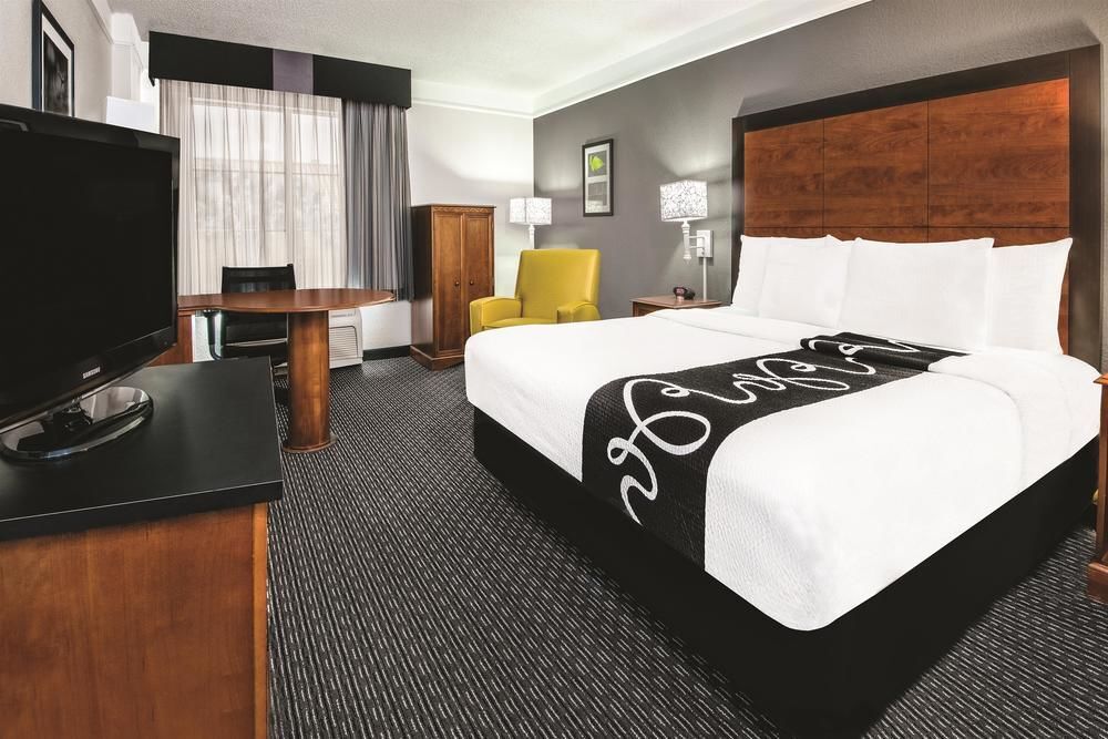 La Quinta Inn & Suites By Wyndham San Antonio Riverwalk Экстерьер фото